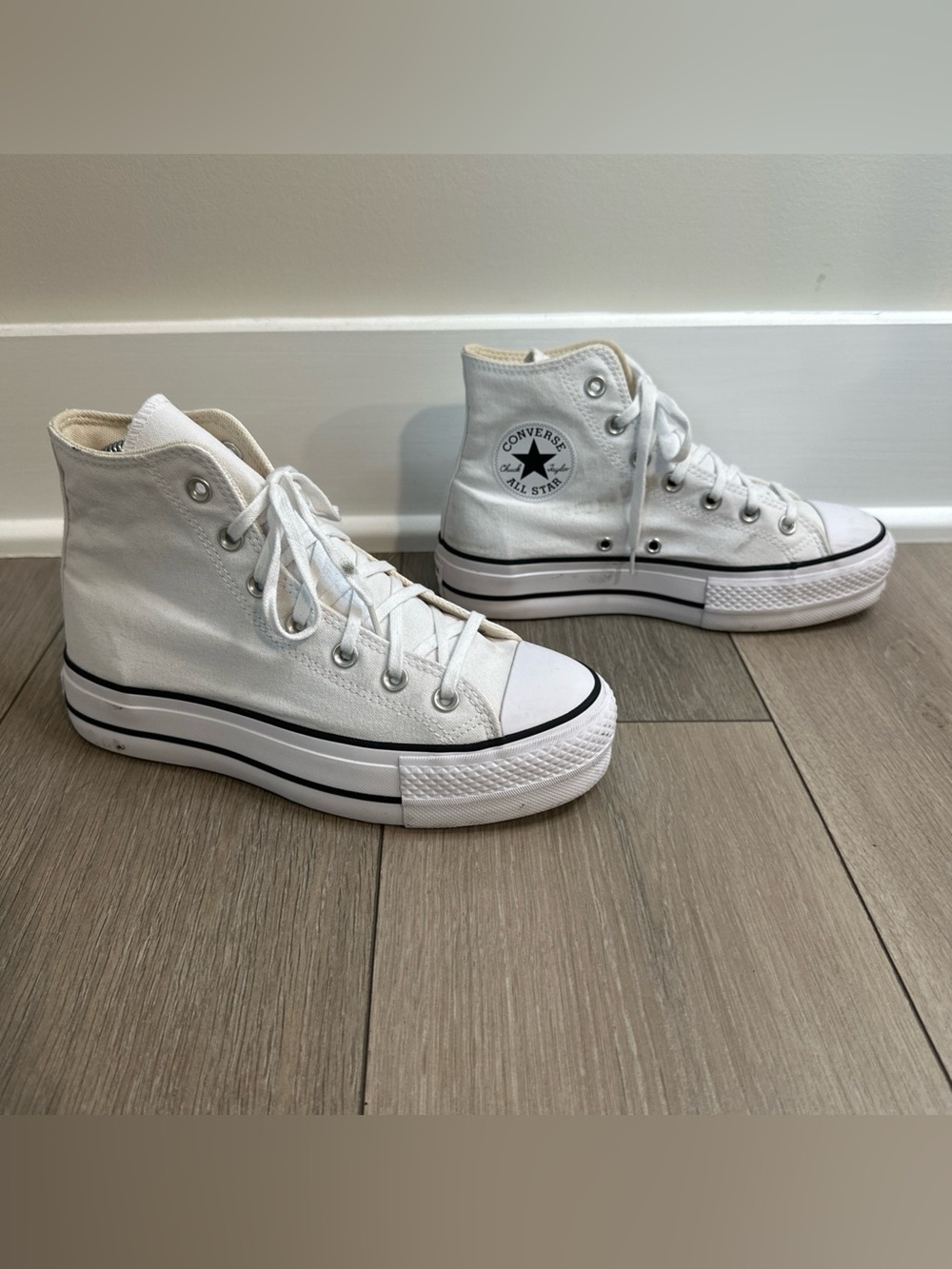 Converse Chuck Taylor All Star Hi Platform High Top Lace Up Canvas White 560846F